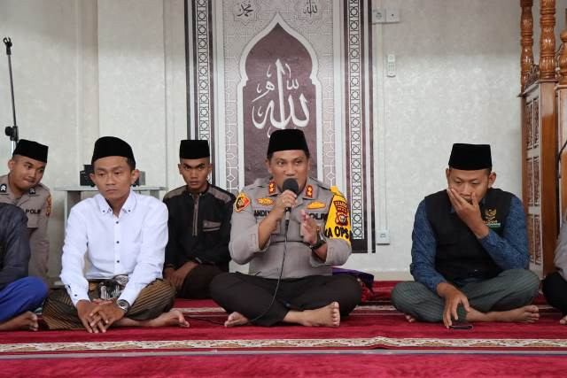 Program Simpaz, Kapolres Meranti Serahkan Zakat Profesi Personel kepada Pengurus Baznas
