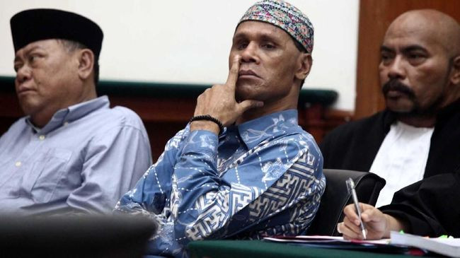 Penuhi Panggilan KPK, Hercules Jengkel Ditanya Wartawan