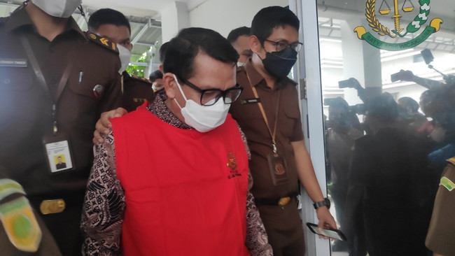 Sidang Tuntutan Oknum Dekan Unri Cabul Ditunda, Ini Sebabnya