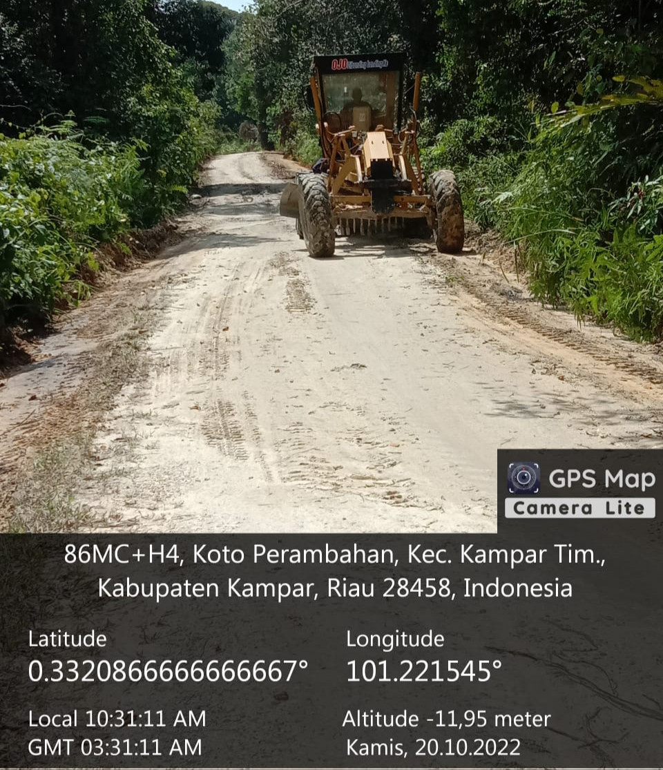 5 Km Akses Jalan Desa Koto Perambahan, Jawi-jawi Yang Rusak di Benahi PT Tasma Puja