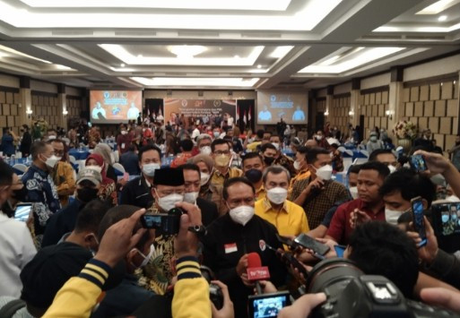 Menpora Apresiasi Komitmen Gubri, Jadikan Riau Centra DBON Cabor Dayung