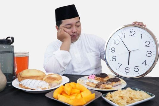 Cara Mudah Menjaga Pikiran dan Hati Saat Berpuasa