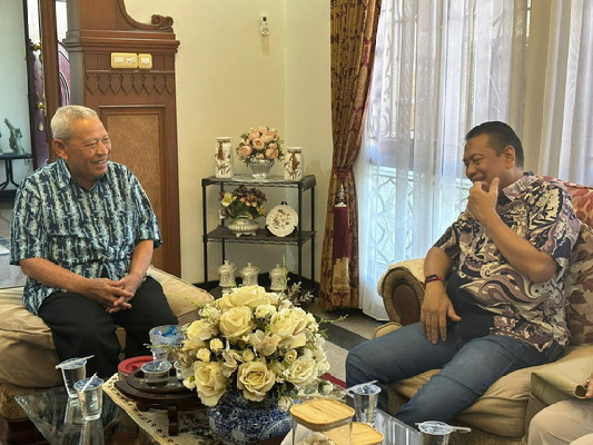 Doakan Kapitra Duduk di DPR-RI, Saleh Djasit: Kapitra Ikut Memperjuangkan Riau  