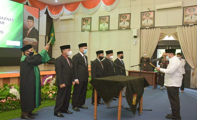 Seluruhnya Wajah Baru, Bupati Lantik Pengurus Baznas Kampar 2021-2026