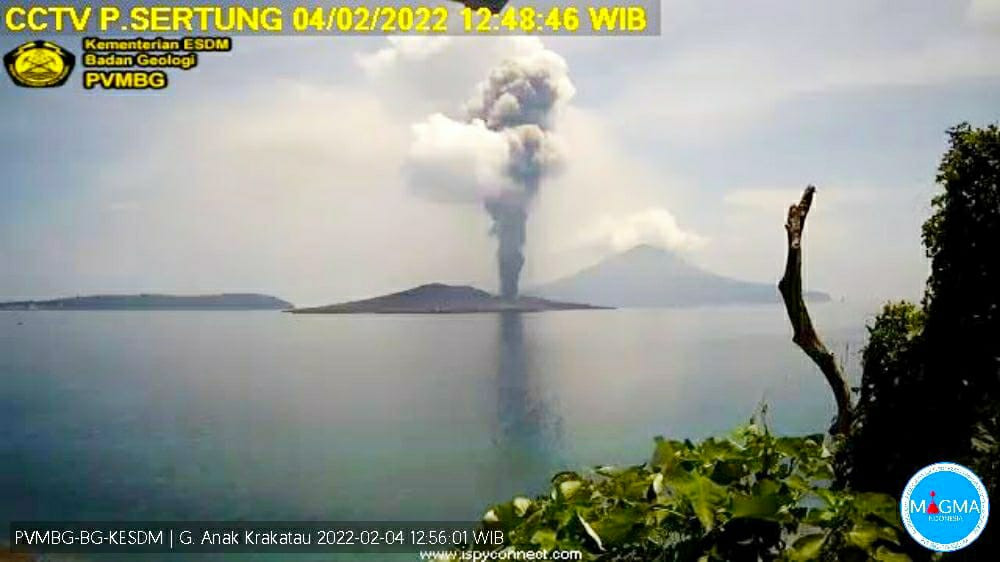 Masyarakat Diharapkan Tidak Berada di Radius 2 Kilometer Anak Krakatau