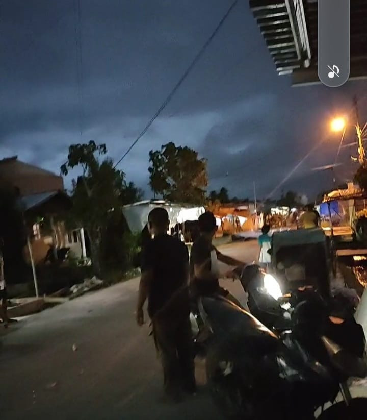 Sore Rabu Menjelang Magrib Angin Kencang Melanda Bagansiapiapi 