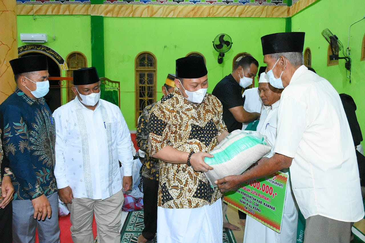 Safari Ramadhan Catur, Serahkan 20 Juta Untuk Pembagunan Mesjid.
