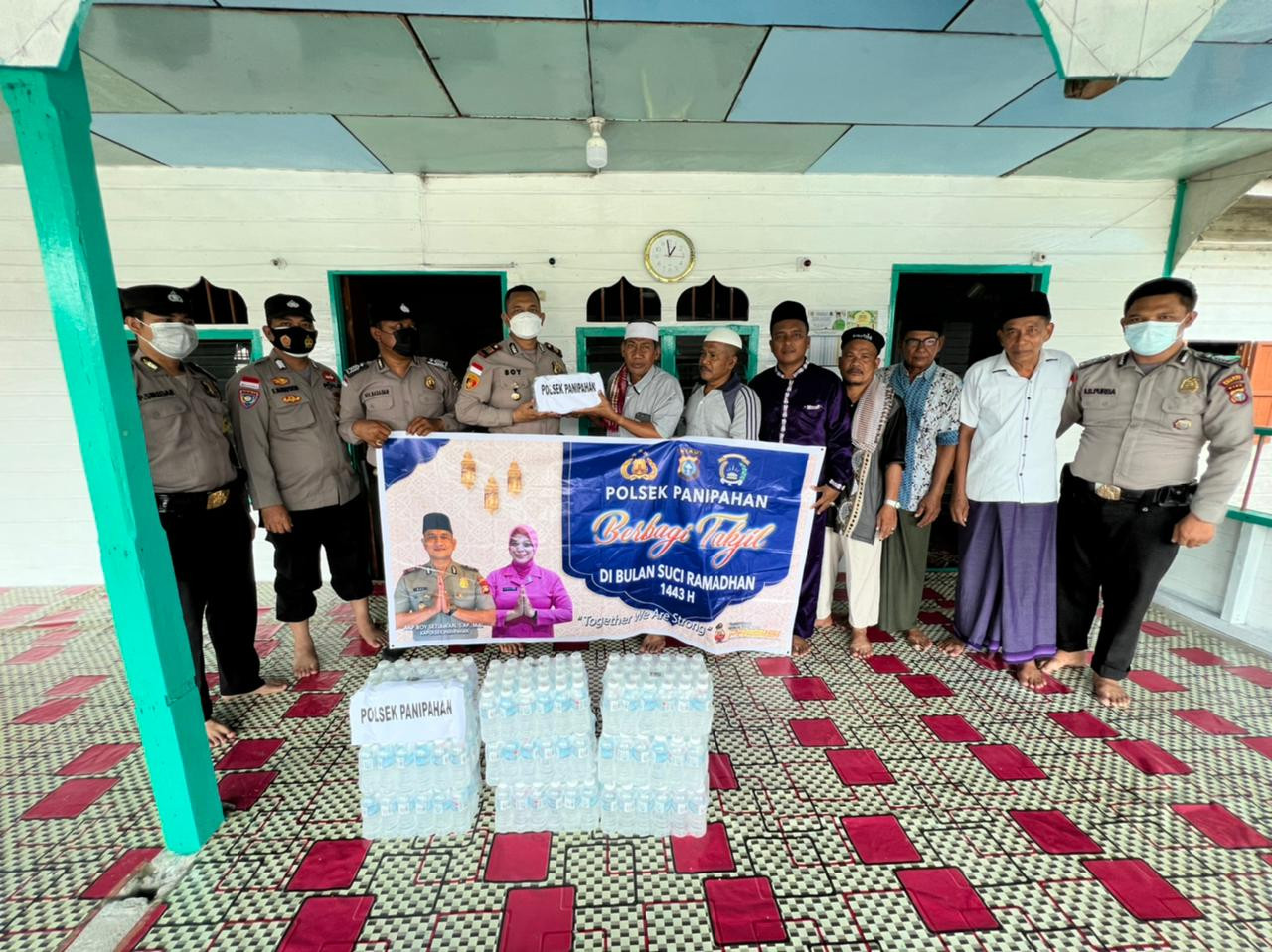 Masyarakat Sungai Tengah Berbuka Puasa Bersama Kapolsek Panipahan