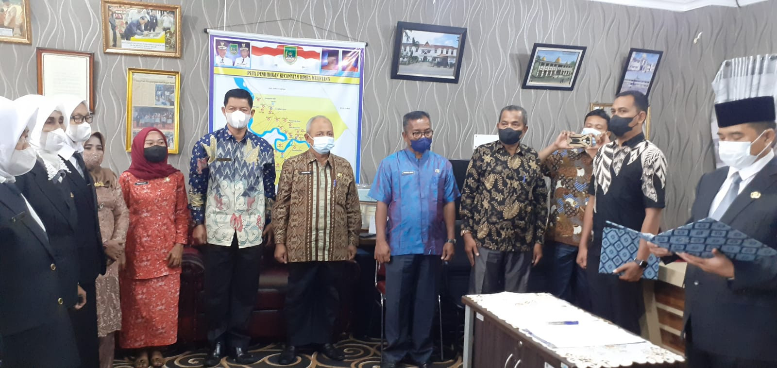 Kadisdikbud Rohil Lantik 13 Kepala Sekolah SDN Dan SMPN 