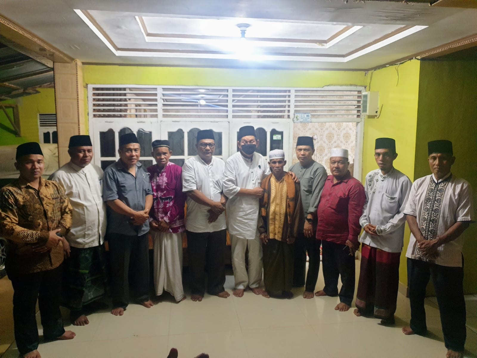 Masyarakat Adat Petalangan Elu-Elukan Pimpinan LAMR Terpilih