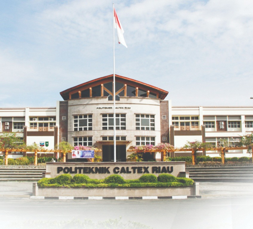 15 Warga Dapatkan Beasiswa Pemko Untuk Kuliah di PCR