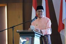 Gubernur Riau Minta Menpan RB Naikkan Status Guru