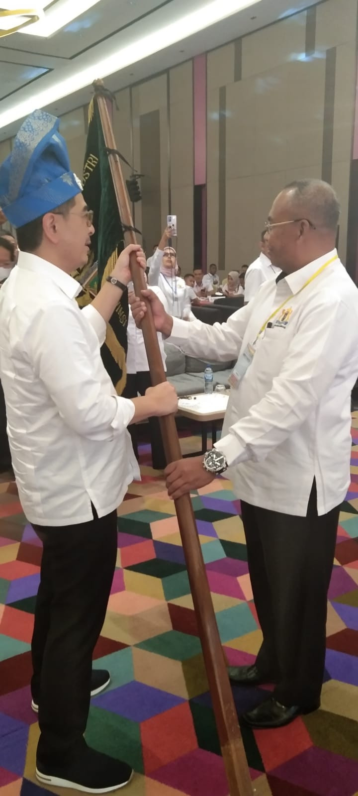 Masuri, SH Terpilih Jadi Ketua Umum Kadin Provinsi Riau.