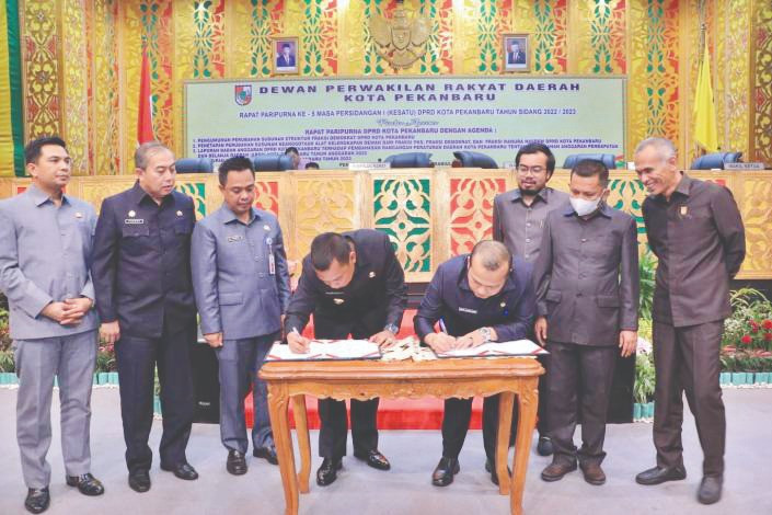 Ketok Palu APBD Perubahan Pekanbaru 2022 Disahkan Rp2,521 Triliun