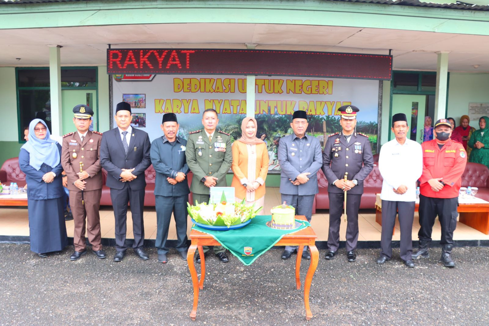 HUT TNI ke-77, Polres Inhu Berikan Surprise Pada Dandim 0302 Inhu
