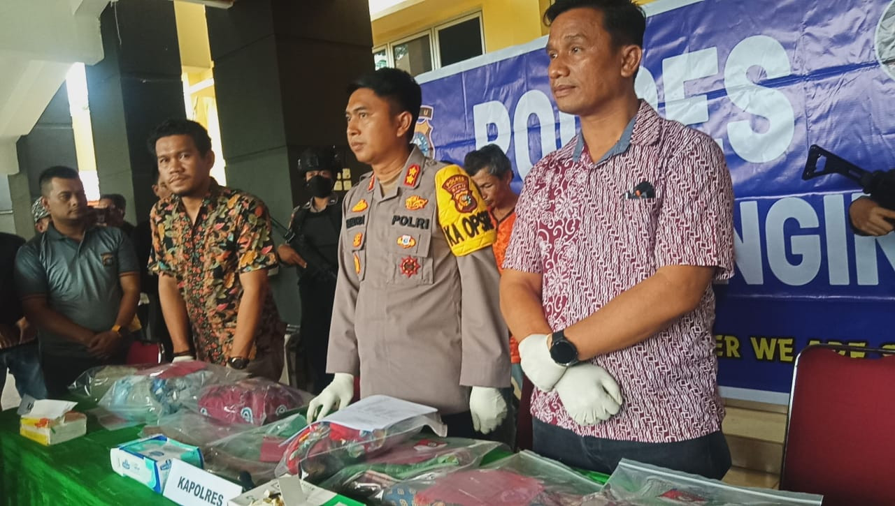 Polres kuansing menangkab tiga orang pemunuh, Anak dan ibu berkedok pencurian