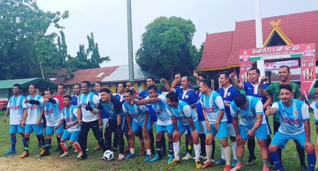Perkuat PWI Pelalawan Bupati Zukri Bikin Hattrick