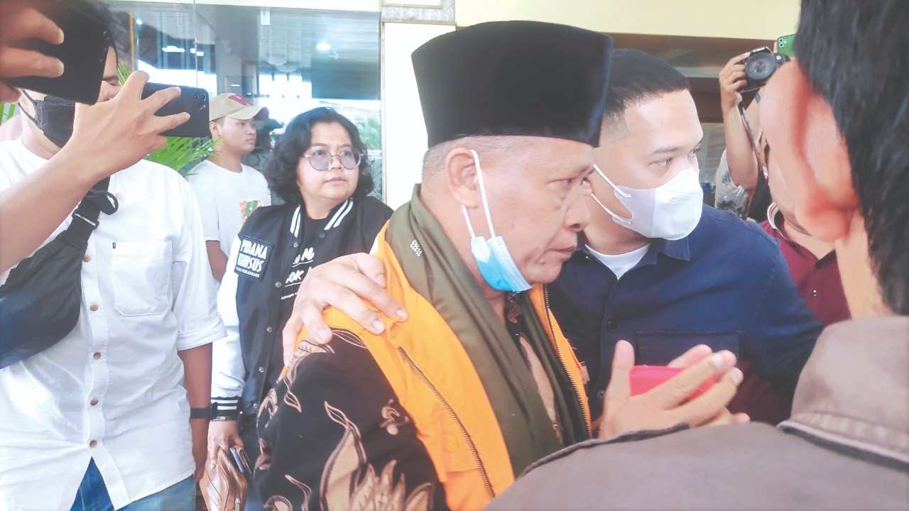 Tersangka Korupsi UIN Mendadak Gila