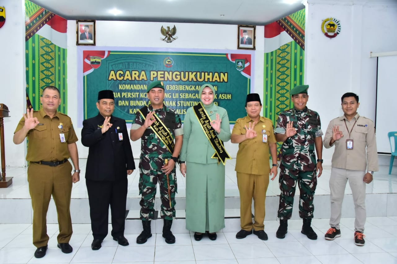 Staf Ahli Bupati Bengkalis Kukuhkan Bapak Asuh Dan Bunda Asuh Anak Stunting