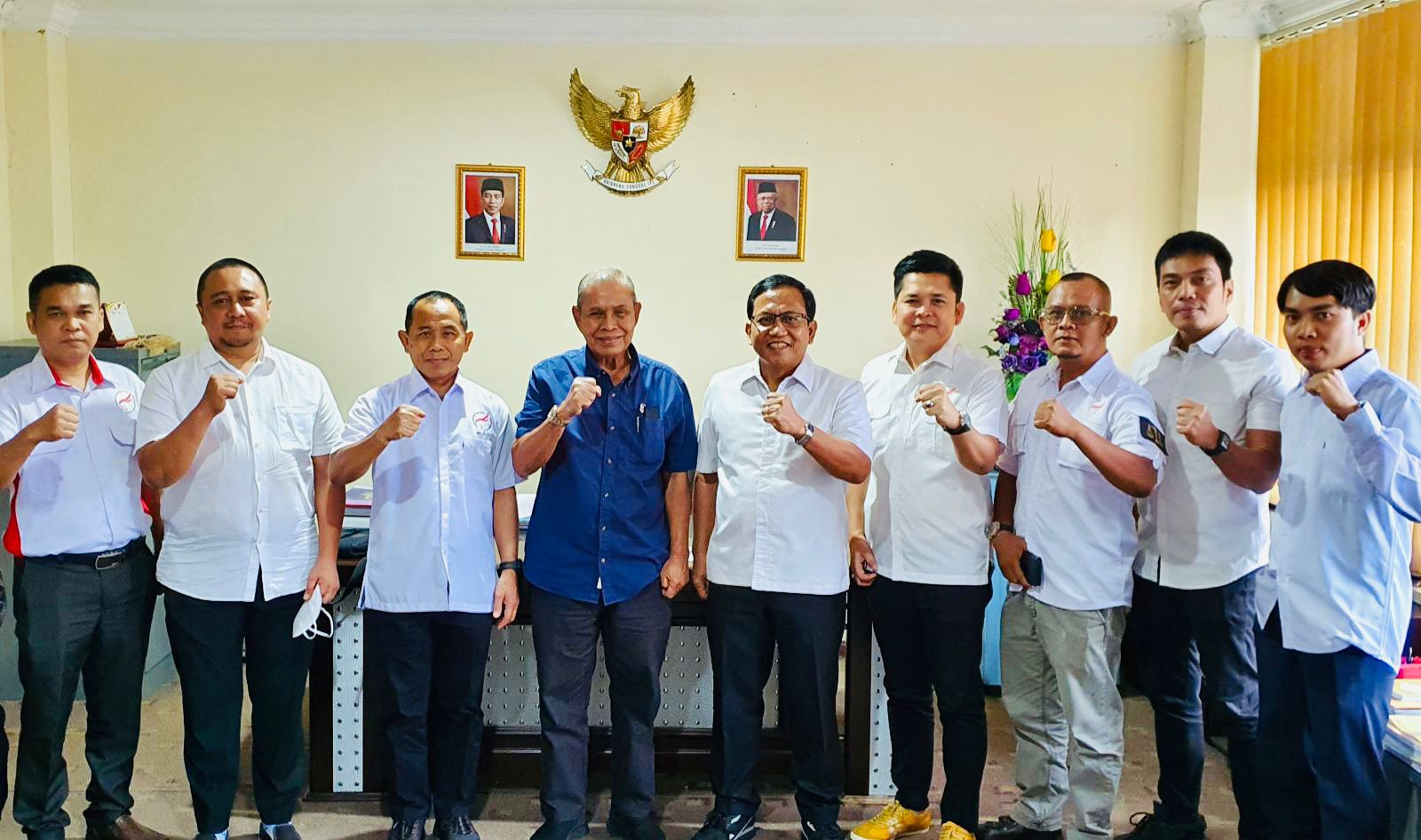 Ketua ESI Riau Serahkan SK Kepegurusan ESI Riau, Sekaligus Silaturahmi Dengan Ketua Koni Riau