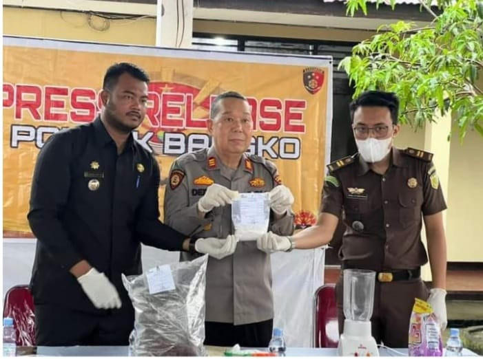 1,5 KG Daun Ganja Kering,2,33 Gram Sabu Hari Ini Dimusnahkan Polsek Bangko