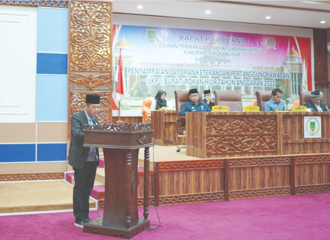 Bupati Afrizal Sampaikan LKPJ di Sidang Paripurna DPRD Rohil