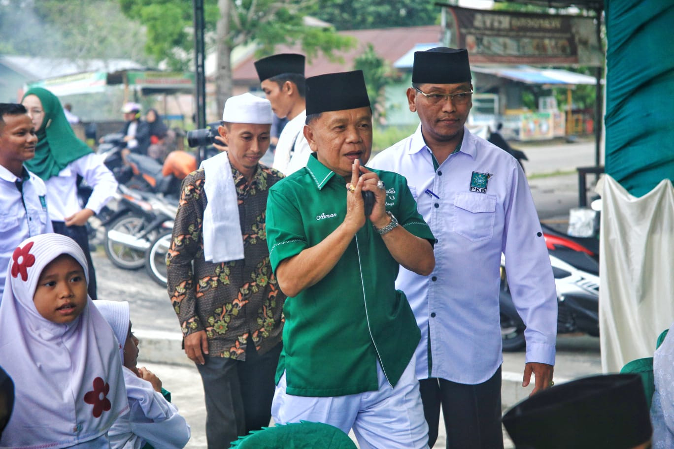 H. Asmar Buka Bersama Keluarga Besar PKB Meranti