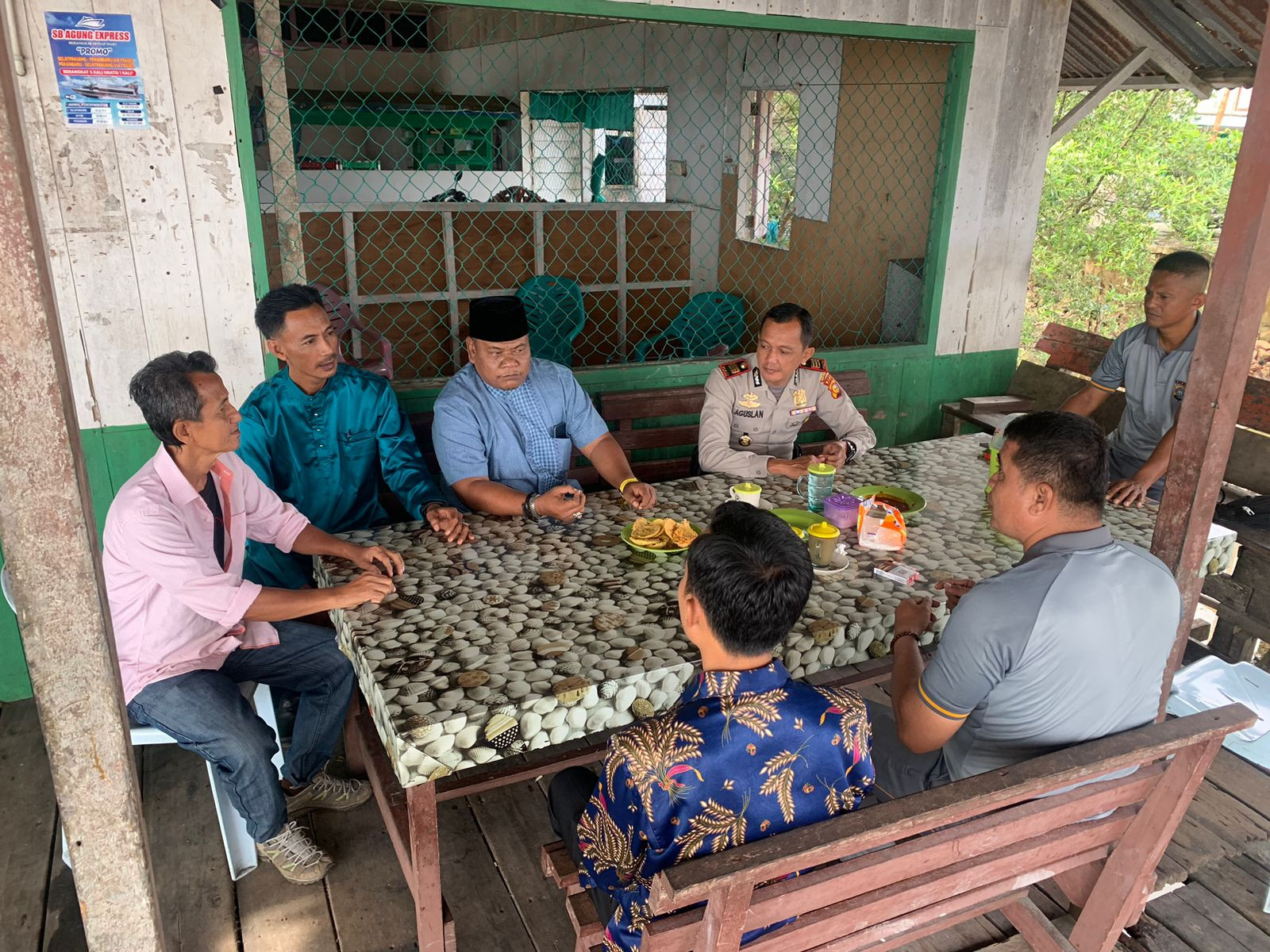 Polsek Jajaran Polres Meranti Gelar Jumat Curhat