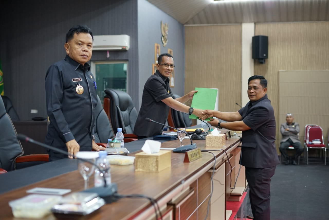 DPRD Kepulauan Meranti Gelar Paripurna Pandangan Fraksi Terhadap Lima Ranperda Usulan Pemerintah
