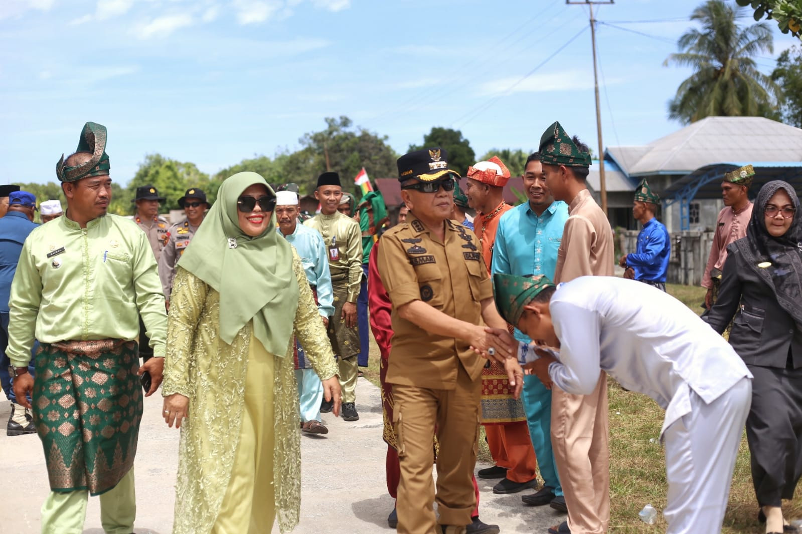 Plt Bupati Asmar Hadiri Syukuran Hari Jadi Tasik Putri Puyu