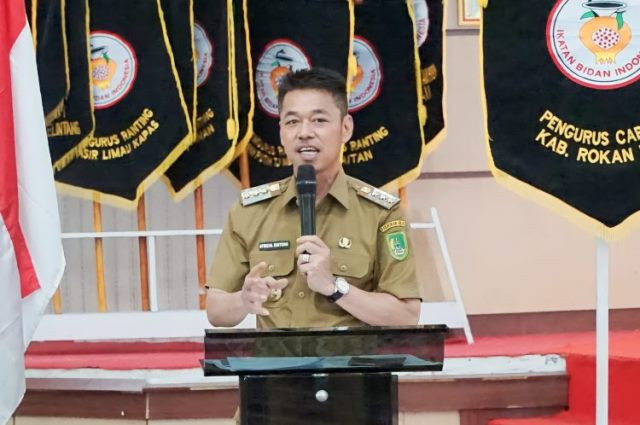 Bupati Rohil Buka Baker Cabang II dan Seminar Ilmiah Kesehatan Bersempena HUT IBI ke-72