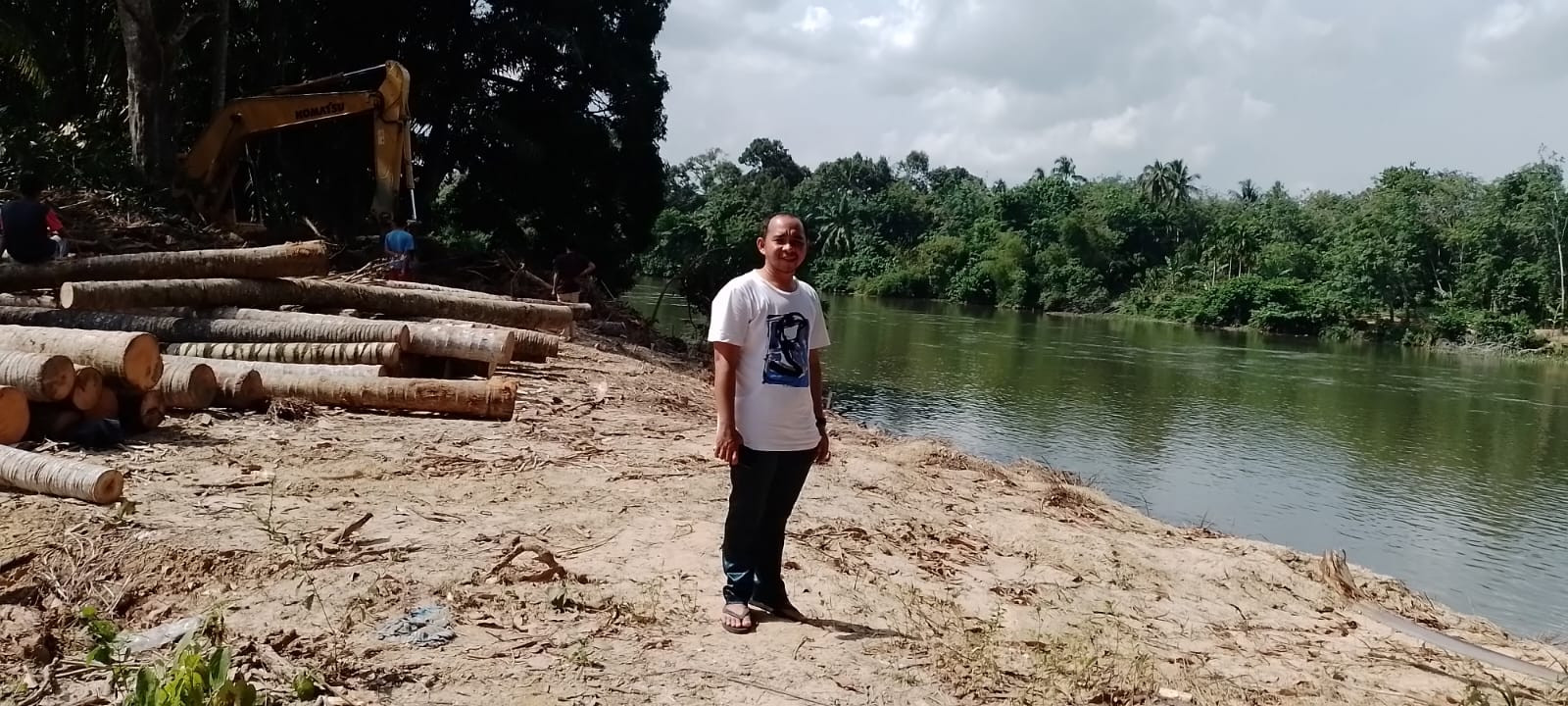 6 Tahun Terbengkalai Jembatan Muara Jalai\" Ini Kata Kades