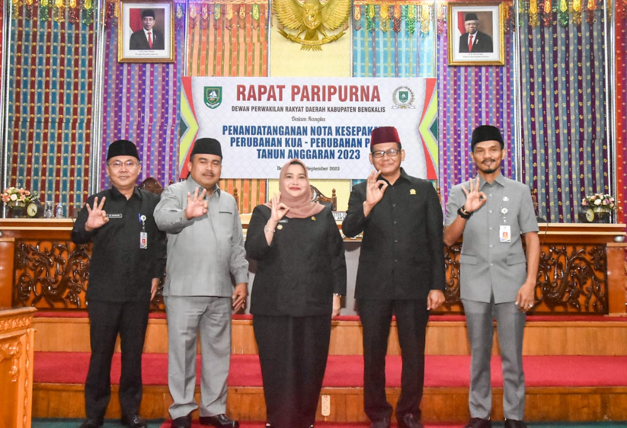 Sidang Paripurna  di Buka Pimpinan DPRD Bengkalis