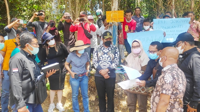 Anak Kemenakan Batin Sengeri Minta Izin PT Arara Abadi Dicabut