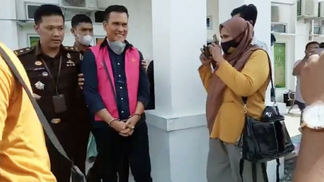 Kejari Kuansing Laporkan Hakim ke Komisi Yudisial