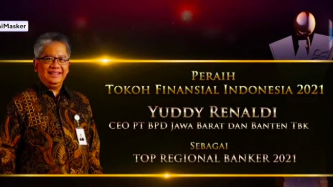 Direktur Utama Bank BJB Dinobatkan Sebagai Top Regional Banker
