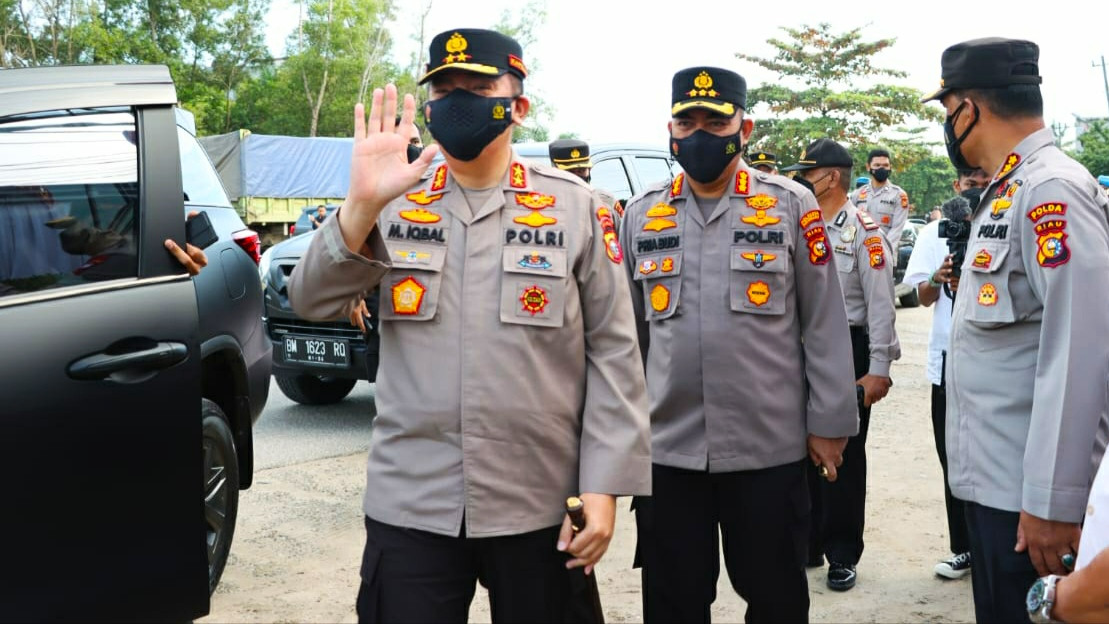 Kapolda Riau : Laporkan Oknum Yang Banyak Duduk ke Saya