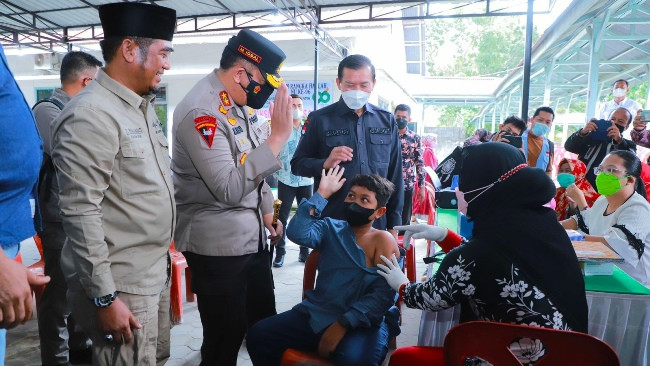 PWNU Gelar Vaksinasi dan Bazar Minyak Goreng