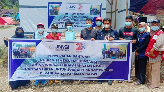 JMSI Salurkan Bantuan ke Korban Gempa Pasaman Barat