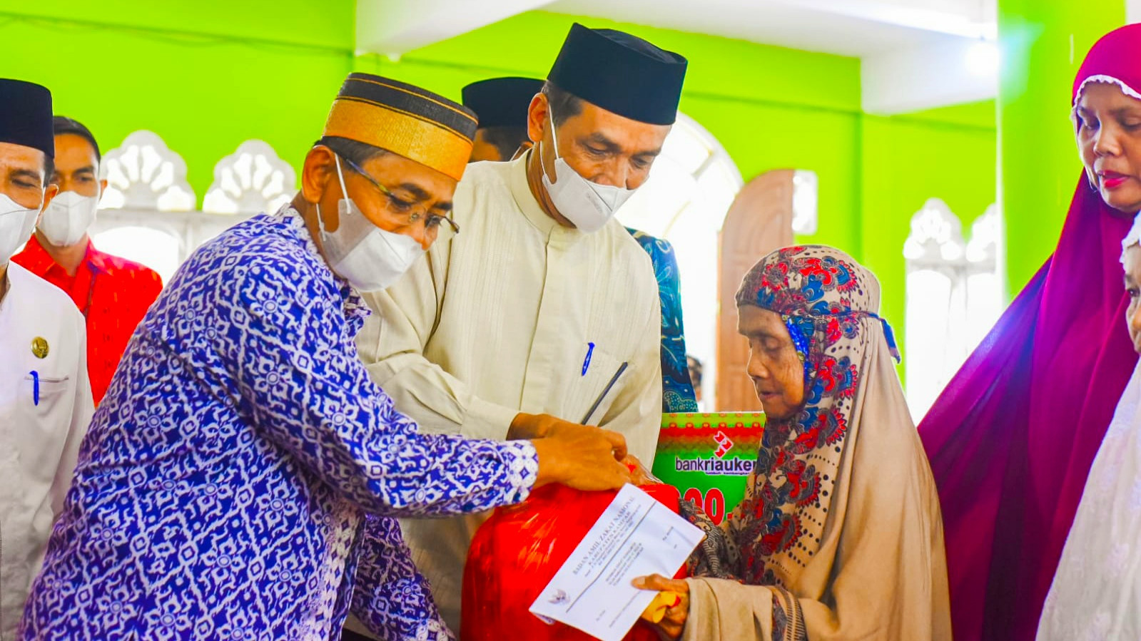 Bupati Sampaikan Komitmen Bangun Kecamatan XIII Koto Kampar dan Koto Kampar Hulu