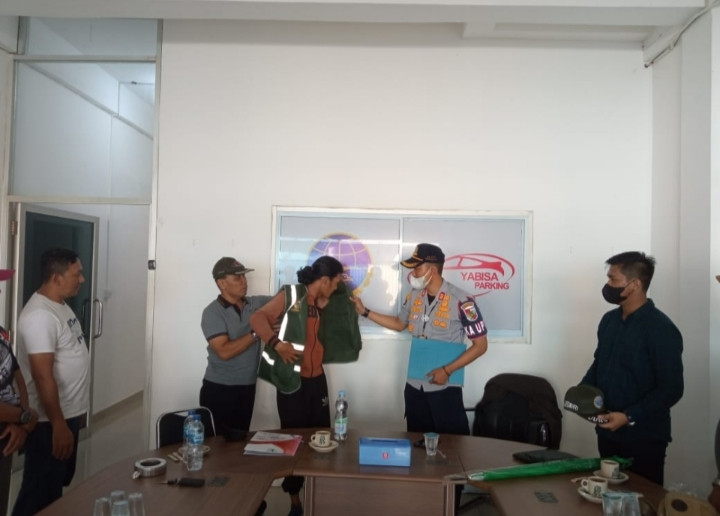 Apresiasi Gagalkan Upaya Jambret, Dishub Dan Mitra Beri Reward Jukir