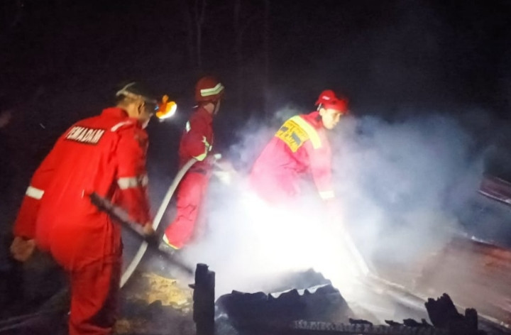 Arus Pendek, Satu Unit Rumah Di Tembilahan Hulu Terbakar