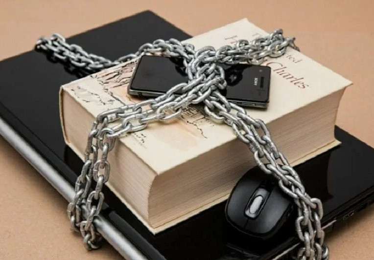 Pentingnya Amankan Data Pribadi Dan Jejak Digital Di Dunia Maya