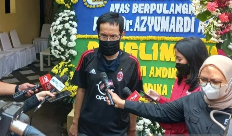 Keluarga Bantah Prof Raushan Fikri Usada, putra sulung almarhum Prof Azyumardi Azra memberikan keter
