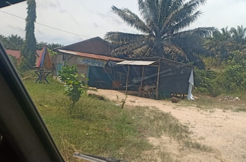 Warga Minta Pemerintah Tutup Cafe di Sekitar Perumnas Cempaka Air Molek