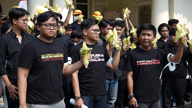 Gabungan BEM Kampus di Indonesia: Jangan Kebiri Demokrasi yang Seumur Jagung Ini