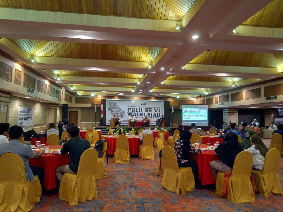 Penegakan Hukum dan Pemulihan Lingkungan di Riau Belum Tuntas