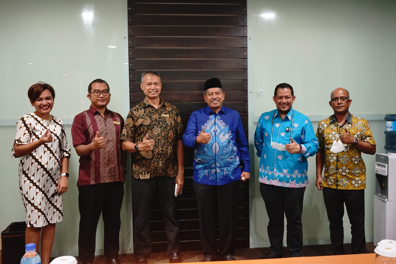Bupati Alfedri Bangga Anak Siak Kerja di Luar Negeri