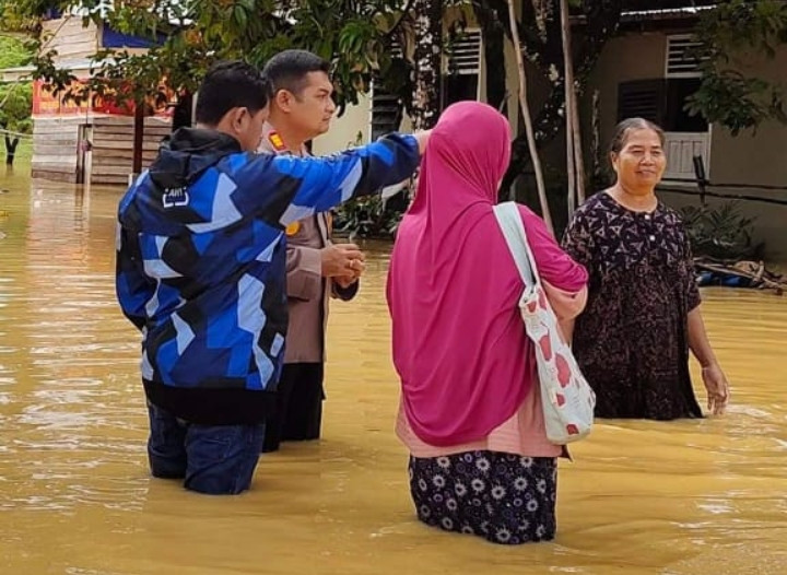 250 Rumah Terendam, Sungai di Sengingi di Kuansing Meluap