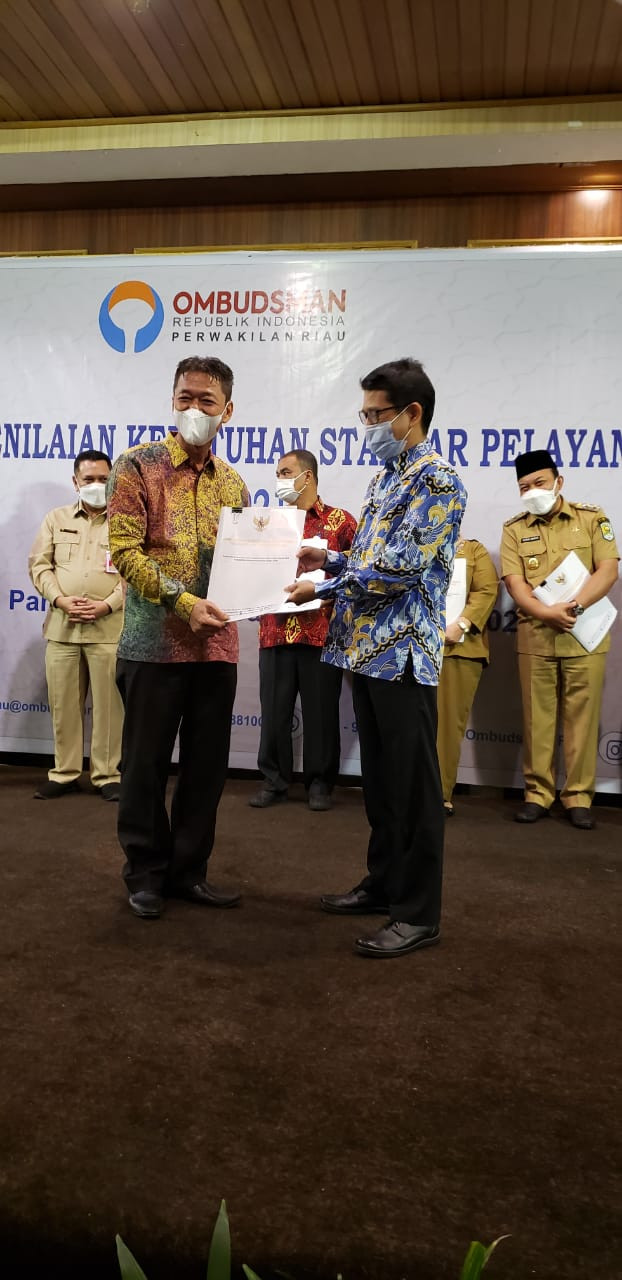 Bupati Rohil Ikuti Acara Penyampaian Hasil Penilaian Kepatuhan Pelayanan Publik 2022